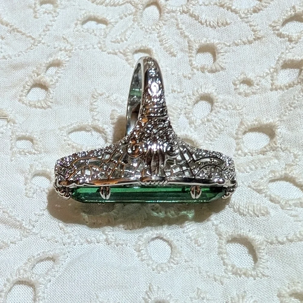VTG Style Sterling Filigree Peridot Ring